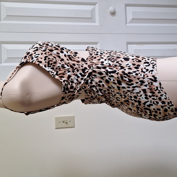 Time and Tru Animal Print Swimsuit Size Large - Picture 5 of 8